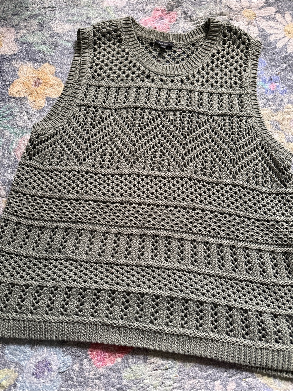 Women’s Olive Knit Sleeveless SweaterTank Top Vest